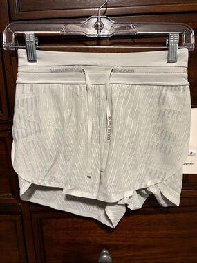 Lululemon Fast and Free Airflow MR Run Short 3”